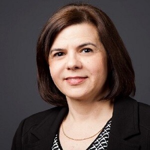 Paula Louzano